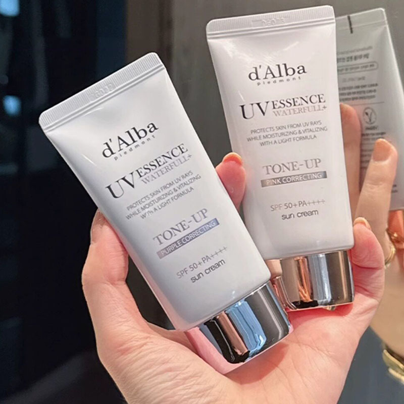 D'alba UV Essence Coreana con  - Spf 50 Sunscreen recensione e prezzo